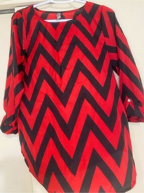 BAMBOO Size Large Red and Black Chevron Tunic Blouse Collegiate UGA 3/4 Sleeves